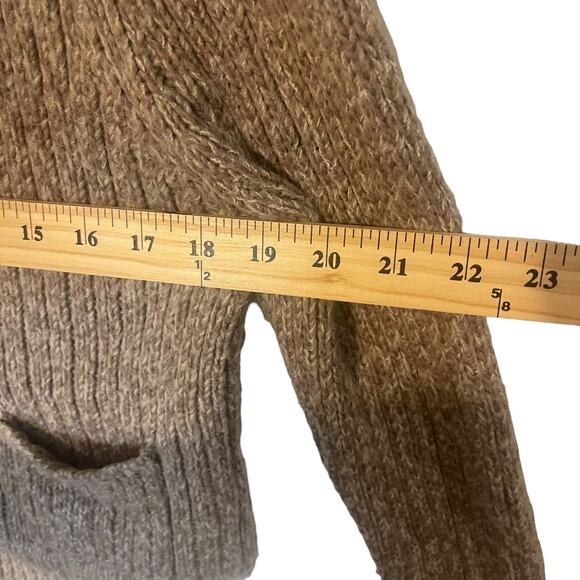 Levi's Women's Size Medium Academia Tan Knit Button Cardigan Sweater - Picture 8 of 9